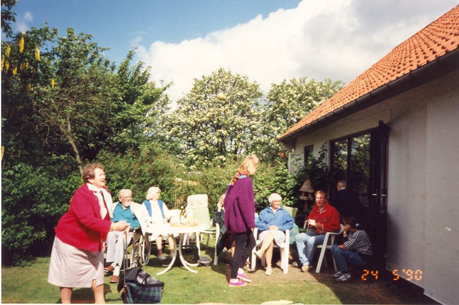 1990